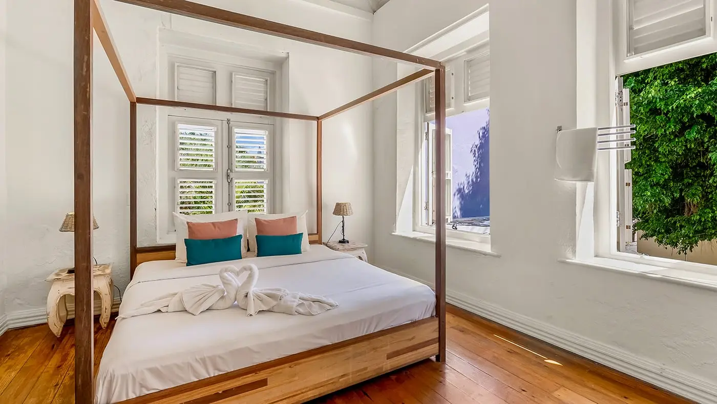 Bedroom detail