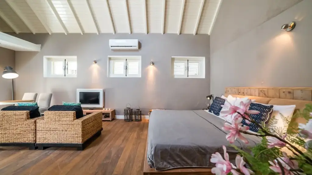 Pietermaai Boutique Hotel Deluxe Room overview